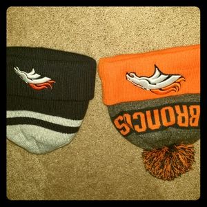 Nwot Broncos beanie set